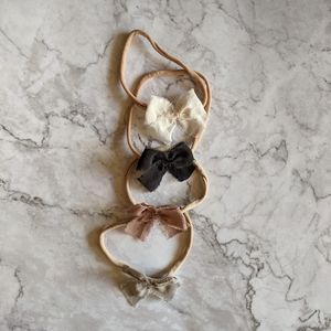 Finn & Olive neutral bow set